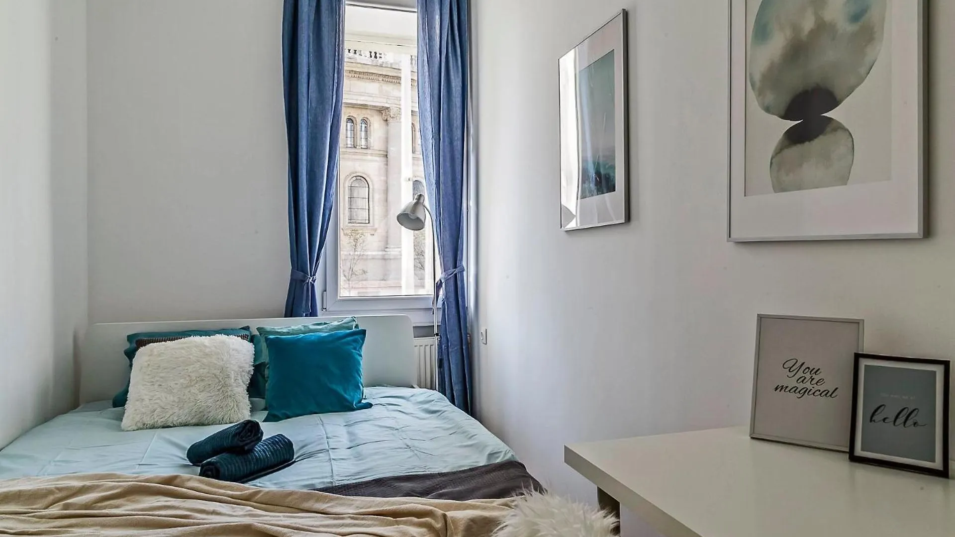 Cozy 4 Bedroom Apartment Overlooking The Basilica Budapest
