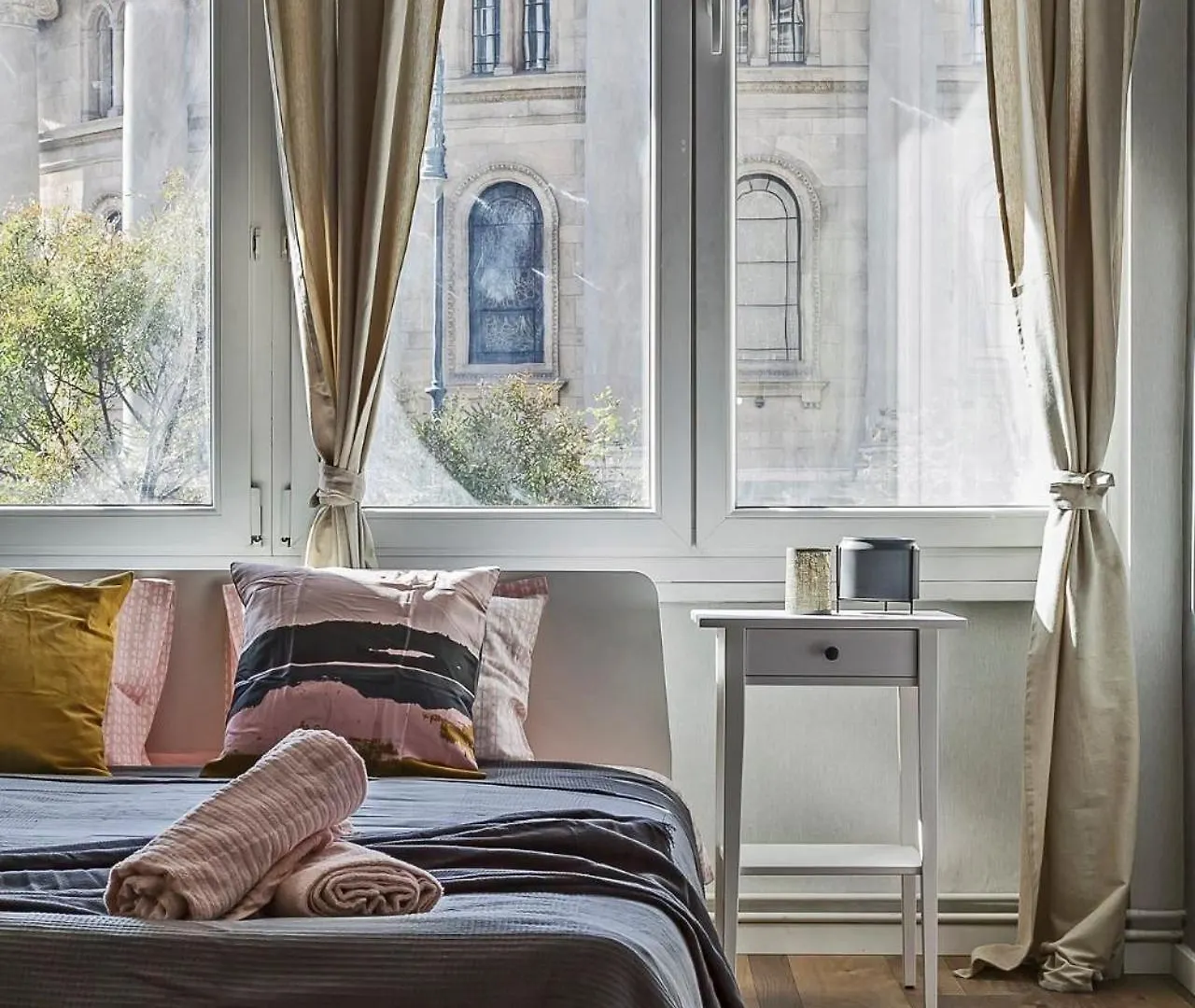 Cozy 4 Bedroom Apartment Overlooking The Basilica Budapest 0*,